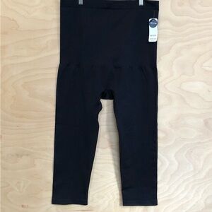 NWT Empetua High Waist Cropped Leggings Black Ribbed 19Inseam Womens Sz 4XL.